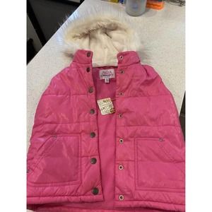 Girls puffer vest with detachable hood, NWT, size 7/8